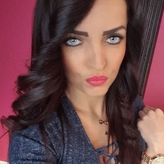 Polieke (28 jaar  ) uit Vlaams-Limburg