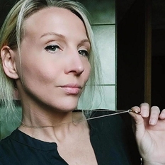 faania (38 jaar  ) uit Groningen