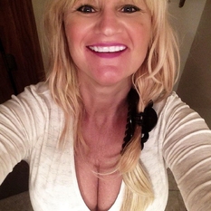 pauula (56 jaar  ) uit Flevoland