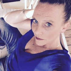 AnnMiek (54 jaar  ) uit Oost-vlaanderen