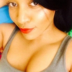 Sweetsugggy (28 jaar  ) uit Overijssel