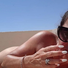 BedavontuurBettany (53 jaar  ) uit Noord-Brabant