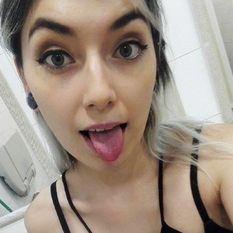 Hardtohandlelizzy (25 jaar  ) uit Vlaams-Limburg