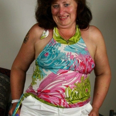 Margoti (68 jaar  ) uit Overijssel