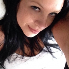 Voornu (36 jaar  ) uit Gelderland