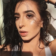 Felic (29 jaar  ) uit Overijssel