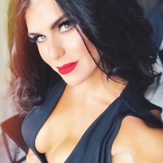 Dronga (30 jaar  ) uit Vlaams-brabant