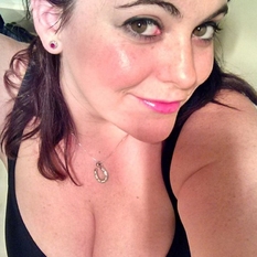 Hestern (47 jaar  ) uit Noord-Brabant