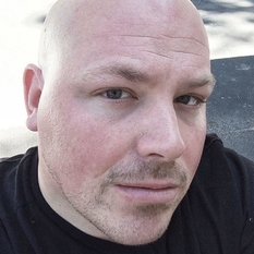 Bassiehb (45 jaar  ) uit Limburg