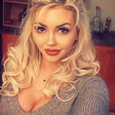 Mellica (27 jaar  ) uit Utrecht