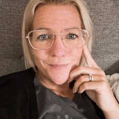 VrolijkeFranciene (57 jaar  ) uit Noord-Holland