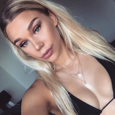 Suusie (24 jaar  ) uit Zuid-Holland