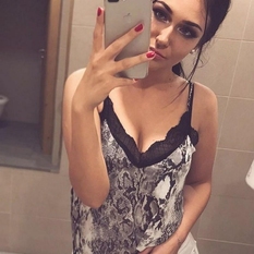 IlizaX (22 jaar  ) uit Groningen