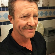 SexyDirkMan (62 jaar  ) uit Waals-Brabant