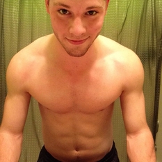 Gideoon (29 jaar  ) uit Flevoland