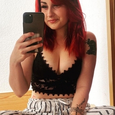 vananna (21 jaar  ) uit Noord-Holland