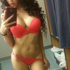 Krully (29 jaar  ) uit Gelderland