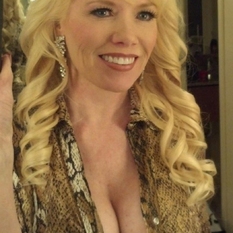 naomienam (48 jaar  ) uit Limburg