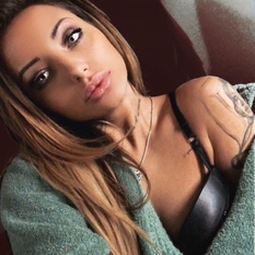 Fabiola001 (29 jaar  ) uit Oost-vlaanderen