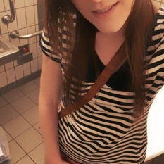 Frey (26 jaar  ) uit Luik