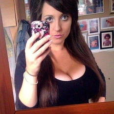 Cornelie (26 jaar  ) uit Oost-vlaanderen