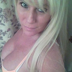 Loretta (47 jaar  ) uit Namen