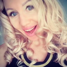 Natastia (32 jaar  ) uit Groningen