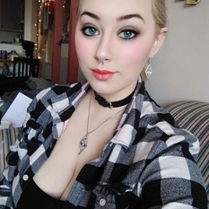 Blondred (23 jaar  ) uit Oost-vlaanderen