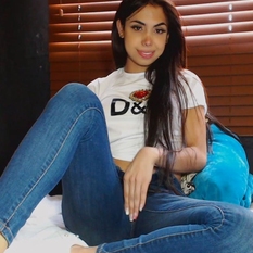 Selvira (27 jaar  ) uit Noord-Brabant