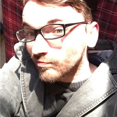 Josh (34 jaar  ) uit Groningen