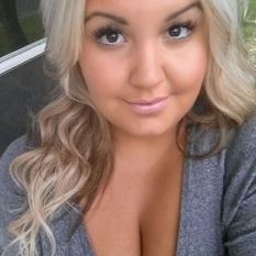 Exsel (33 jaar  ) uit Groningen