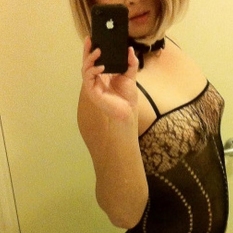 Dol-op-strakke-lingerie (29 jaar  ) uit Zuid-Holland