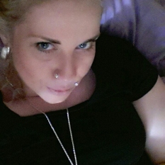 Illona (41 jaar  ) uit Vlaams-brabant