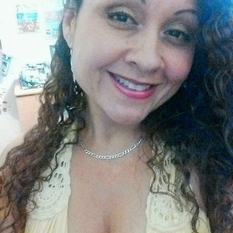 Britani (47 jaar  ) uit Drenthe