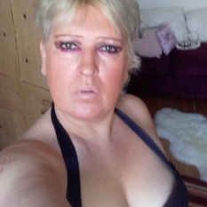 gabri (60 jaar  ) uit Antwerpen